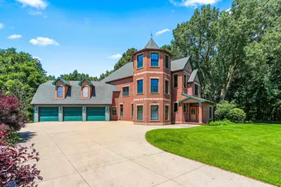 2133 Palmer Court, Green Bay, WI 54311 - Photo 1