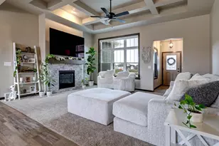 N8034 Oakwood Dr, Sherwood, WI 54169 - Photo 8