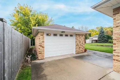 1819 Hubbard Street, Oshkosh, WI 54902 - Photo 38