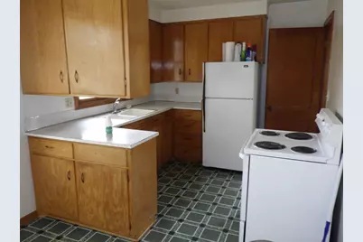 136 Garfield Avenue, Clintonville, WI 54929 - Photo 4