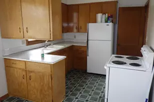 136 Garfield Ave, Clintonville, WI 54929 - Photo 4