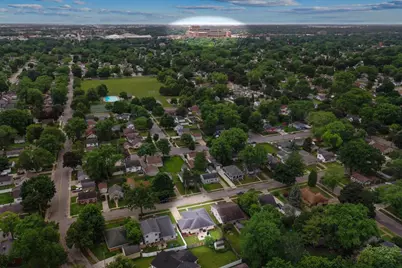 1056 St Paul Street, Green Bay, WI 54304 - Photo 2