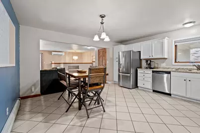 1056 St Paul Street, Green Bay, WI 54304 - Photo 8