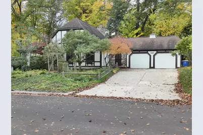 2044 Ann Lane, Green Bay, WI 54304 - Photo 2