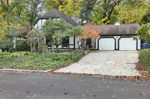 2044 Ann Ln, Green Bay, WI 54304 - Photo 2