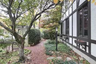 2044 Ann Ln, Green Bay, WI 54304 - Photo 4