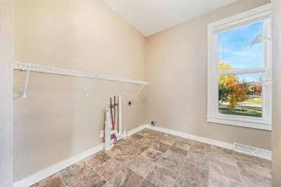1514 Elmwood Avenue, Oshkosh, WI 54901 - Photo 14