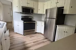 514 E Pine St, New London, WI 54961 - Photo 4