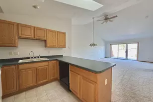 586 N Wisconsin St, Berlin, WI 54923 - Photo 8