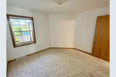 586 N Wisconsin Street, Berlin, WI 54923 - Photo 34