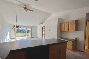 586 N Wisconsin St, Berlin, WI 54923 - Photo 12