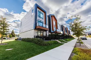 1077 Brookwood Dr, Green Bay, WI 54304 - Photo 70