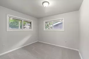 5404 N Bethmaur Ln, Milwaukee, WI 53209 - Photo 18