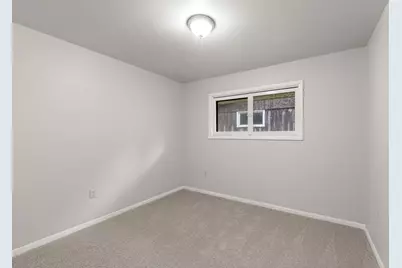 5404 N Bethmaur Lane, Milwaukee, WI 53209 - Photo 16