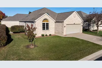 517 S Langlade Court, Green Bay, WI 54301 - Photo 1