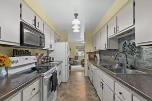 1809 Alcan Dr, Menasha, WI 54952 - Photo 6