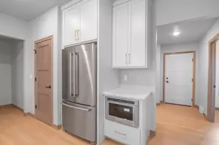 3275 Evening Star Dr, Green Bay, WI 54311 - Photo 12