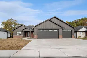 3275 Evening Star Dr, Green Bay, WI 54311 - Photo 1