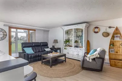 427 Captains Court #F, Winneconne, WI 54986 - Photo 4