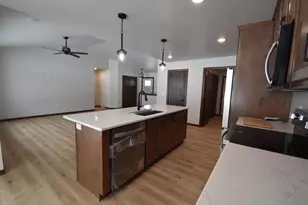 1020 Pinecrest Rd, Green Bay, WI 54313 - Photo 8