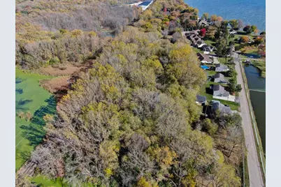 995 Brighton Drive, Menasha, WI 54952 - Photo 4