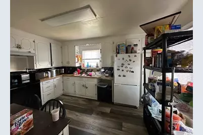 1073 Phillips Road, Green Bay, WI 54311 - Photo 2