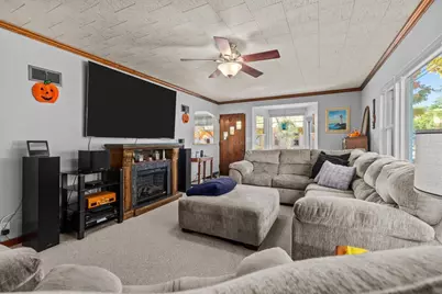 418 Stevens Court, Oshkosh, WI 54901 - Photo 4