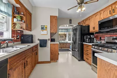 418 Stevens Court, Oshkosh, WI 54901 - Photo 14