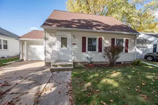 1128 Marquette Ave, Green Bay, WI 54304 - Photo 2