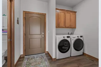 810 Whisper Falls Lane, Menasha, WI 54952 - Photo 18