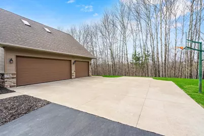3062 Hawk Ridge Trail, Suamico, WI 54313 - Photo 12