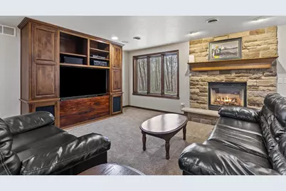 3062 Hawk Ridge Trail, Suamico, WI 54313 - Photo 52