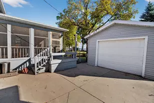 316 Shorelane St, Oshkosh, WI 54901 - Photo 30