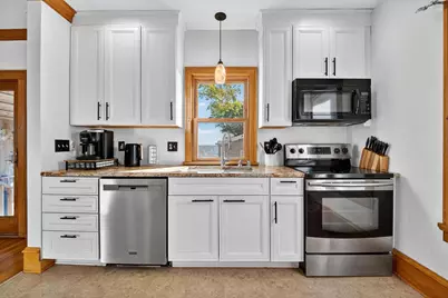 316 Shorelane Street, Oshkosh, WI 54901 - Photo 14