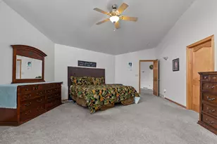 2374 Shore Preserve Dr, Oshkosh, WI 54904 - Photo 16