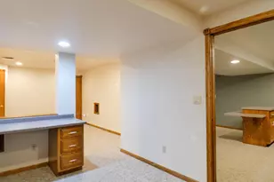 702 Carol Ln, Pulaski, WI 54162 - Photo 32