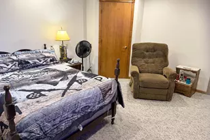 702 Carol Ln, Pulaski, WI 54162 - Photo 22