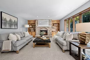 1000 Rolling Green Dr, Green Bay, WI 54313 - Photo 6