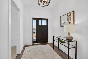 5767 N Sequoia Dr, Appleton, WI 54913 - Photo 2