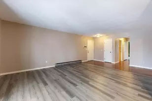 2376 Wisconsin St, Oshkosh, WI 54901 - Photo 4