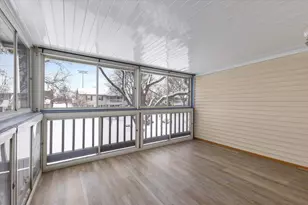 2376 Wisconsin St, Oshkosh, WI 54901 - Photo 6