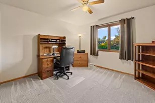 1390 Willow Bend Ln, Oshkosh, WI 54904 - Photo 16