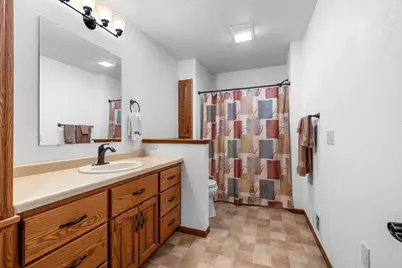 3341 Mockingbird Way, Oshkosh, WI 54904 - Photo 38