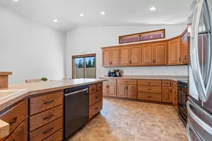 3341 Mockingbird Way, Oshkosh, WI 54904 - Photo 20