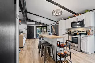 2255 Winwood Dr, Appleton, WI 54915 - Photo 12