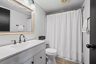 2255 Winwood Dr, Appleton, WI 54915 - Photo 16