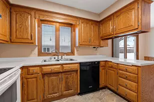 2405 N Erb St, Appleton, WI 54911 - Photo 14