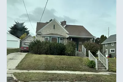 1214 S 18th Street, Manitowoc, WI 54220 - Photo 1