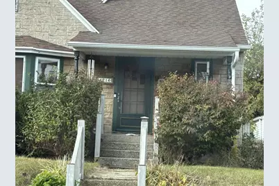 1214 S 18th Street, Manitowoc, WI 54220 - Photo 2