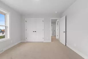 1405 Crossroads Dr, De Pere, WI 54115 - Photo 40